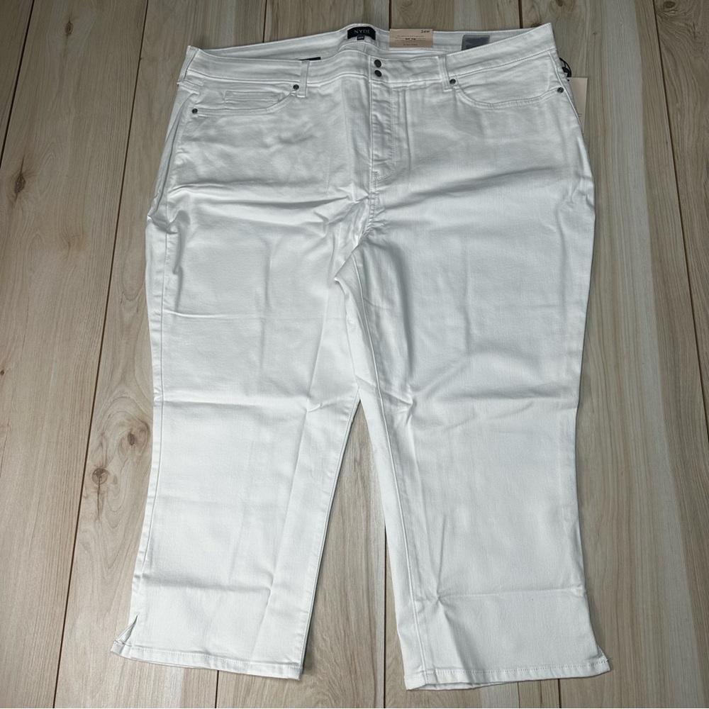 NYDJ Capri Double Snap W/Side Slit Size 24W Optic White Style#WCWDCP8011 New